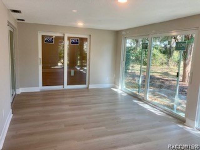 1215 N Egret Point, Crystal River, FL 34429