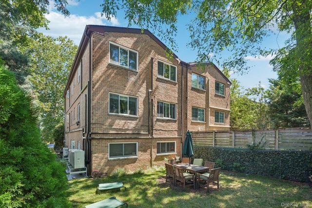 5959 Delafield Avenue, Bronx, NY 10471