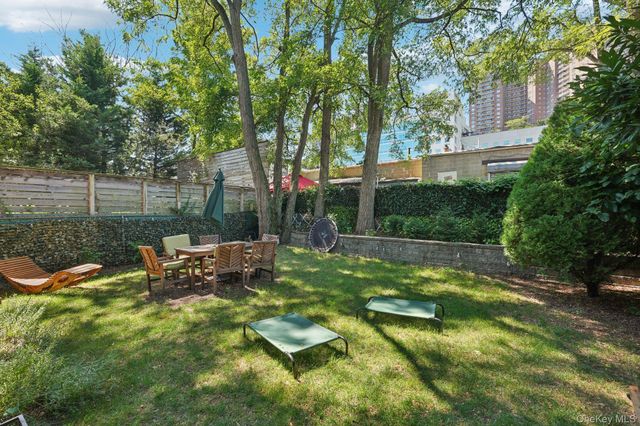 5959 Delafield Avenue, Bronx, NY 10471