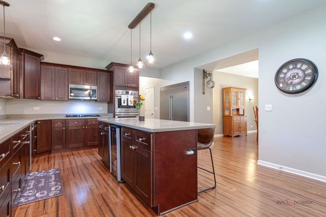 39226 N Rangers Way, Antioch, IL 60002