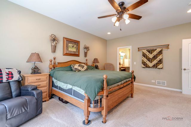 39226 N Rangers Way, Antioch, IL 60002