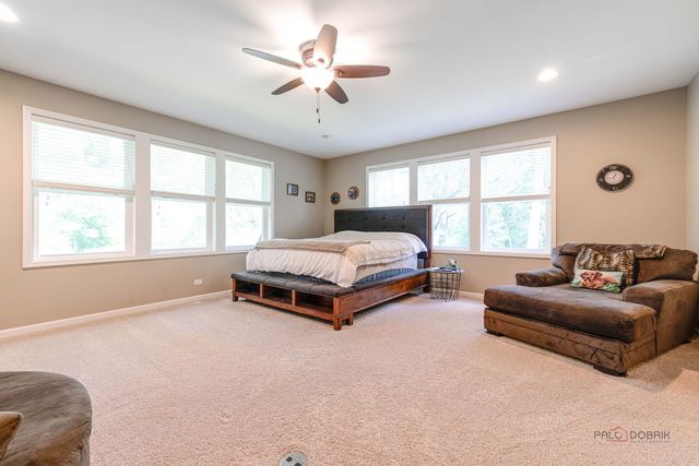 39226 N Rangers Way, Antioch, IL 60002