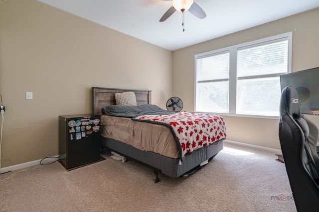 39226 N Rangers Way, Antioch, IL 60002