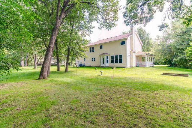 39226 N Rangers Way, Antioch, IL 60002