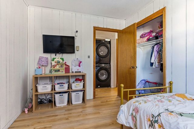 9 W Hill Place, Barnstead, NH 03225