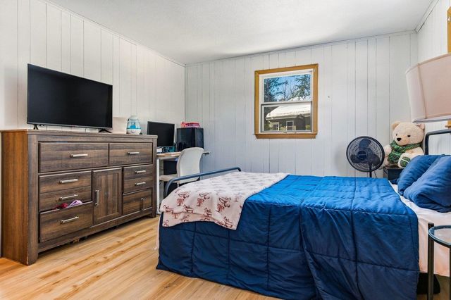 9 W Hill Place, Barnstead, NH 03225