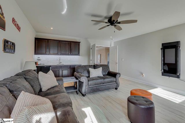 19 Cool Meadow Way, Fountain Inn, SC 29644