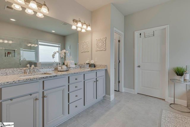 19 Cool Meadow Way, Fountain Inn, SC 29644