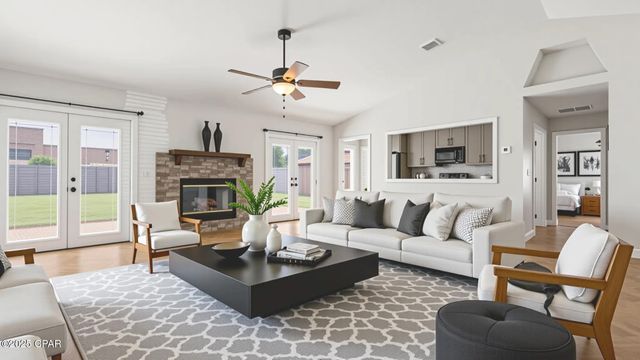 105 Saratoga Place, Lynn Haven, FL 32444