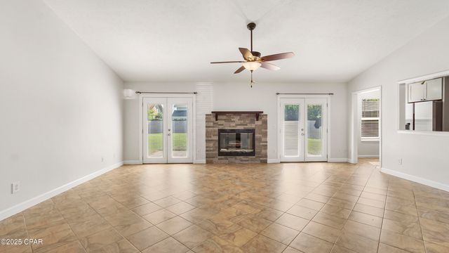 105 Saratoga Place, Lynn Haven, FL 32444