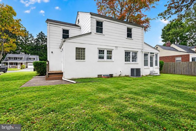 605 GREENWAY AVE, Trenton, NJ 08618