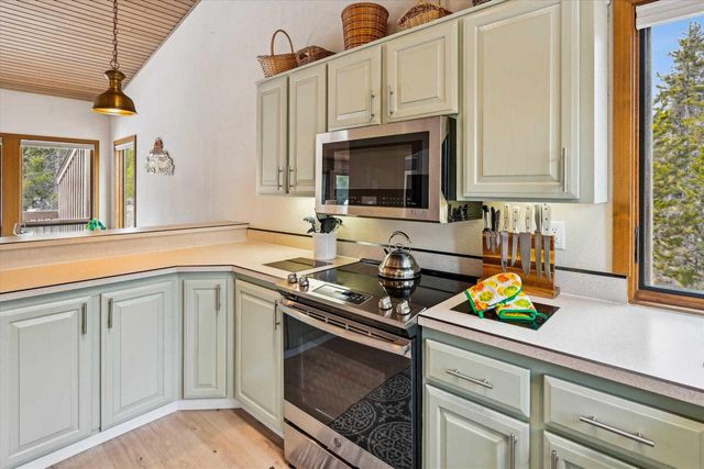 57671 Poplar Lane 23, Sunriver, OR 97707