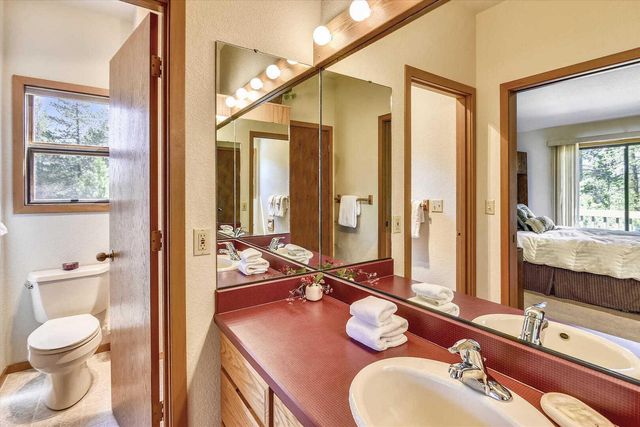 57671 Poplar Lane 23, Sunriver, OR 97707
