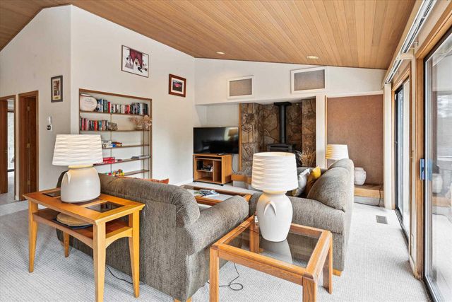 57671 Poplar Lane 23, Sunriver, OR 97707
