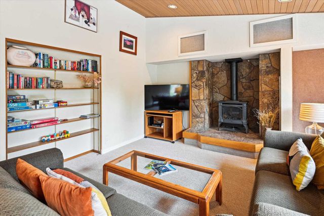 57671 Poplar Lane 23, Sunriver, OR 97707