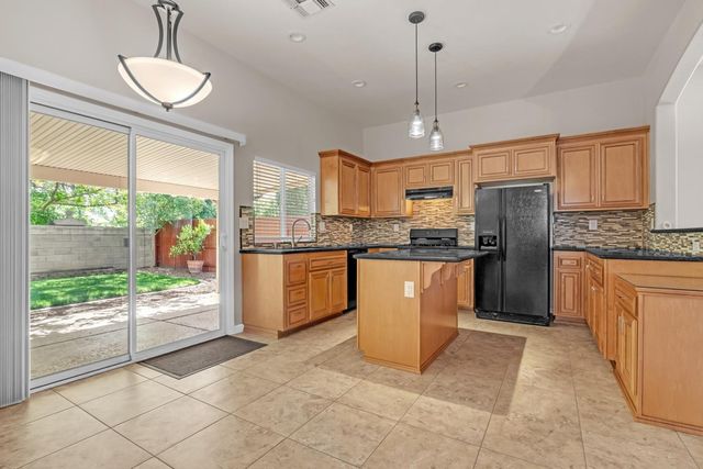 3123 Sumatra St, West Sacramento, CA 95691
