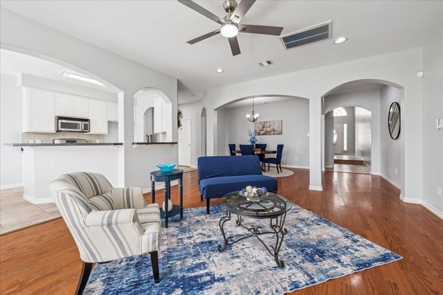 7531 S Linpar Court, Houston, TX 77040