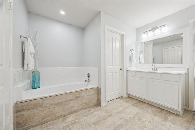 7531 S Linpar Court, Houston, TX 77040