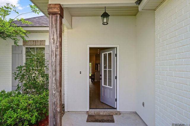 14518 Sterling Oaks Dr, Gonzales, LA 70737