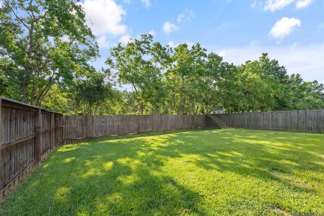 14518 Sterling Oaks Dr, Gonzales, LA 70737
