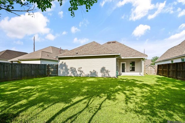 14518 Sterling Oaks Dr, Gonzales, LA 70737