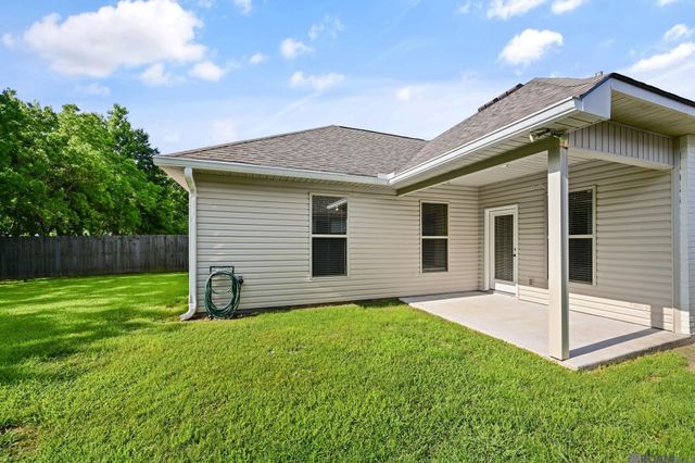 14518 Sterling Oaks Dr, Gonzales, LA 70737