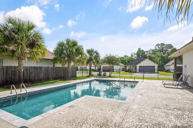 14518 Sterling Oaks Dr, Gonzales, LA 70737