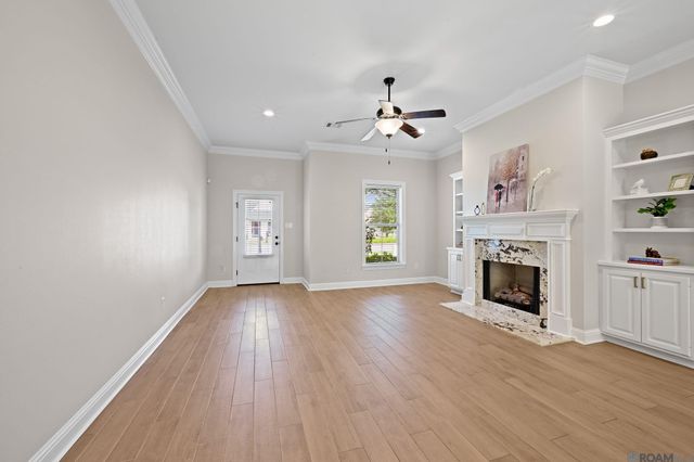 14518 Sterling Oaks Dr, Gonzales, LA 70737