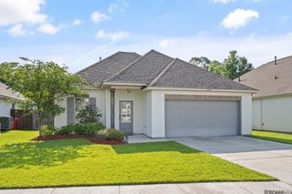 14518 Sterling Oaks Dr, Gonzales, LA 70737