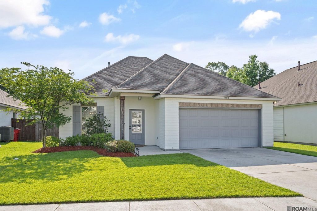 14518 Sterling Oaks Dr, Gonzales, LA 70737