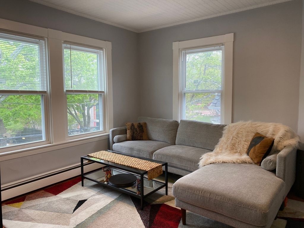 204 Banks 2, Cambridge, MA 02138