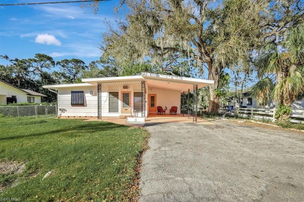 1802 Marilyn DR, NORTH FORT MYERS, FL 33917 — exterior