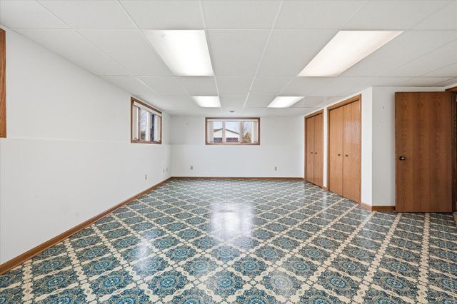 129 Meadowlark Lane SW, Melrose, MN 56352