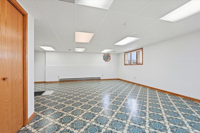 129 Meadowlark Lane SW, Melrose, MN 56352