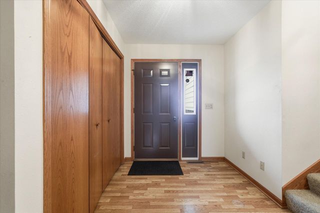 129 Meadowlark Lane SW, Melrose, MN 56352