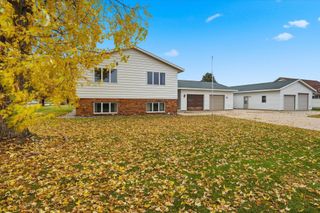 129 Meadowlark Lane SW, Melrose, MN 56352