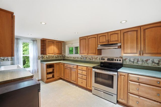 6951 Lesourdsville West Chester Road, Liberty Twp, OH 45011