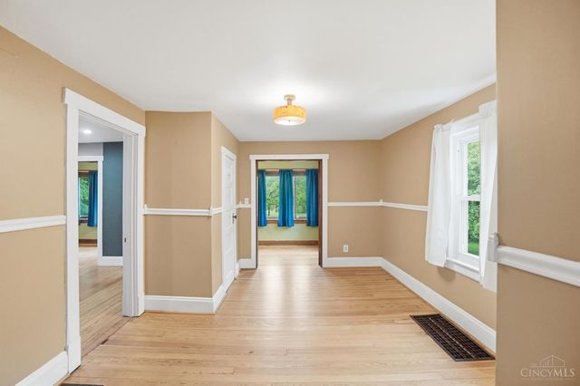 6951 Lesourdsville West Chester Road, Liberty Twp, OH 45011