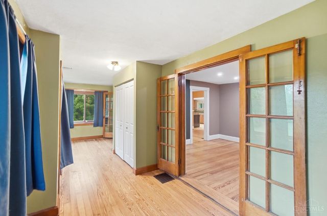 6951 Lesourdsville West Chester Road, Liberty Twp, OH 45011