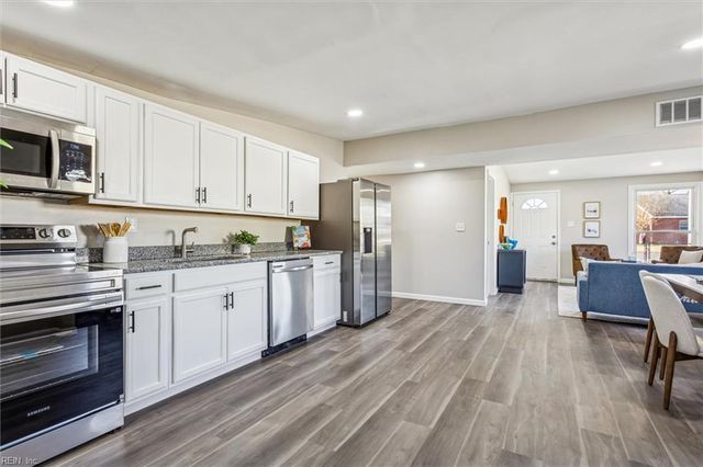 2923 Berkley AVE, Chesapeake, VA 23325