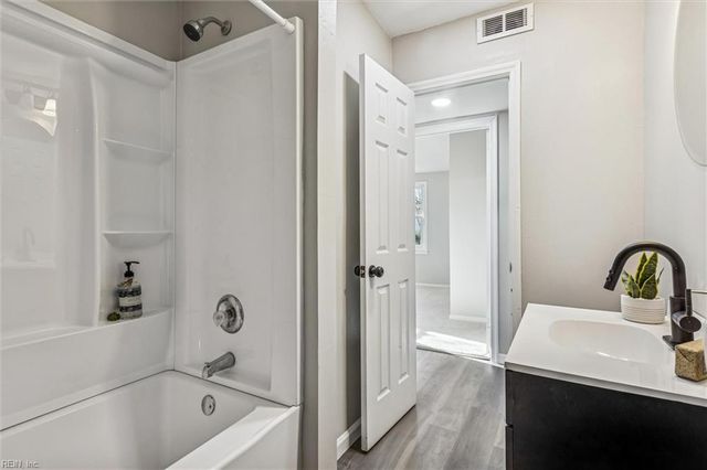 2923 Berkley AVE, Chesapeake, VA 23325