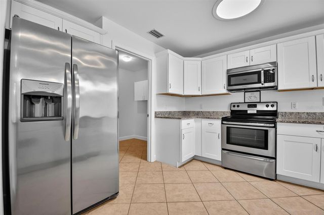 231 WELLINGTON DRIVE, Palm Coast, FL 32164
