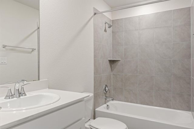 12811 Village Spun PLZ, Buda, TX 78610