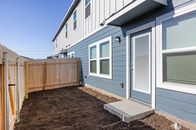 12811 Village Spun PLZ, Buda, TX 78610