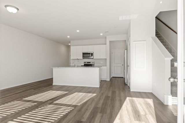 12811 Village Spun PLZ, Buda, TX 78610