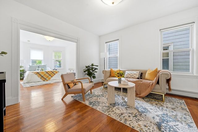 166 Chestnut St 1, Brookline, MA 02445