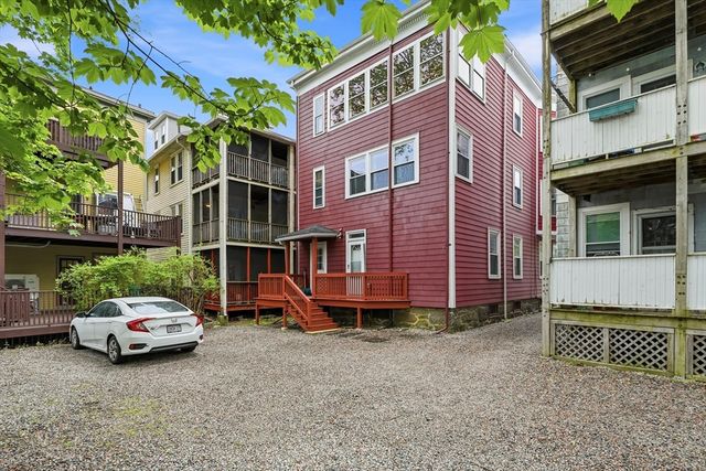 166 Chestnut St 1, Brookline, MA 02445