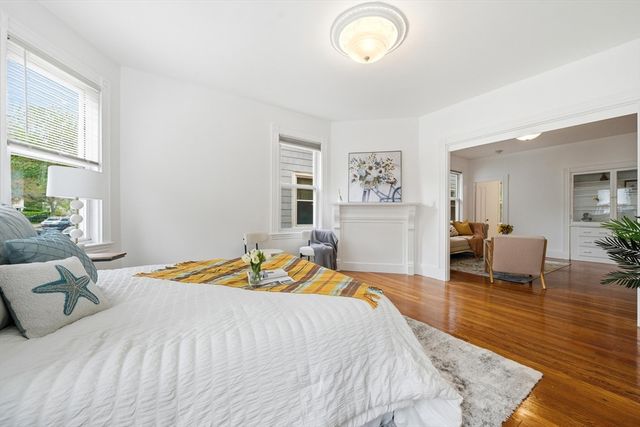 166 Chestnut St 1, Brookline, MA 02445