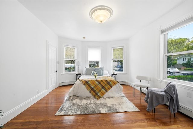 166 Chestnut St 1, Brookline, MA 02445