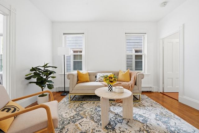 166 Chestnut St 1, Brookline, MA 02445